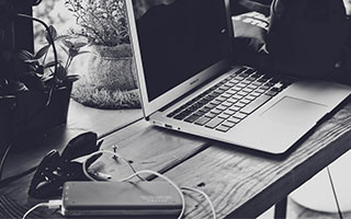 “足球智者”：某某教练解读战术变革心得，足球技战术训练全书