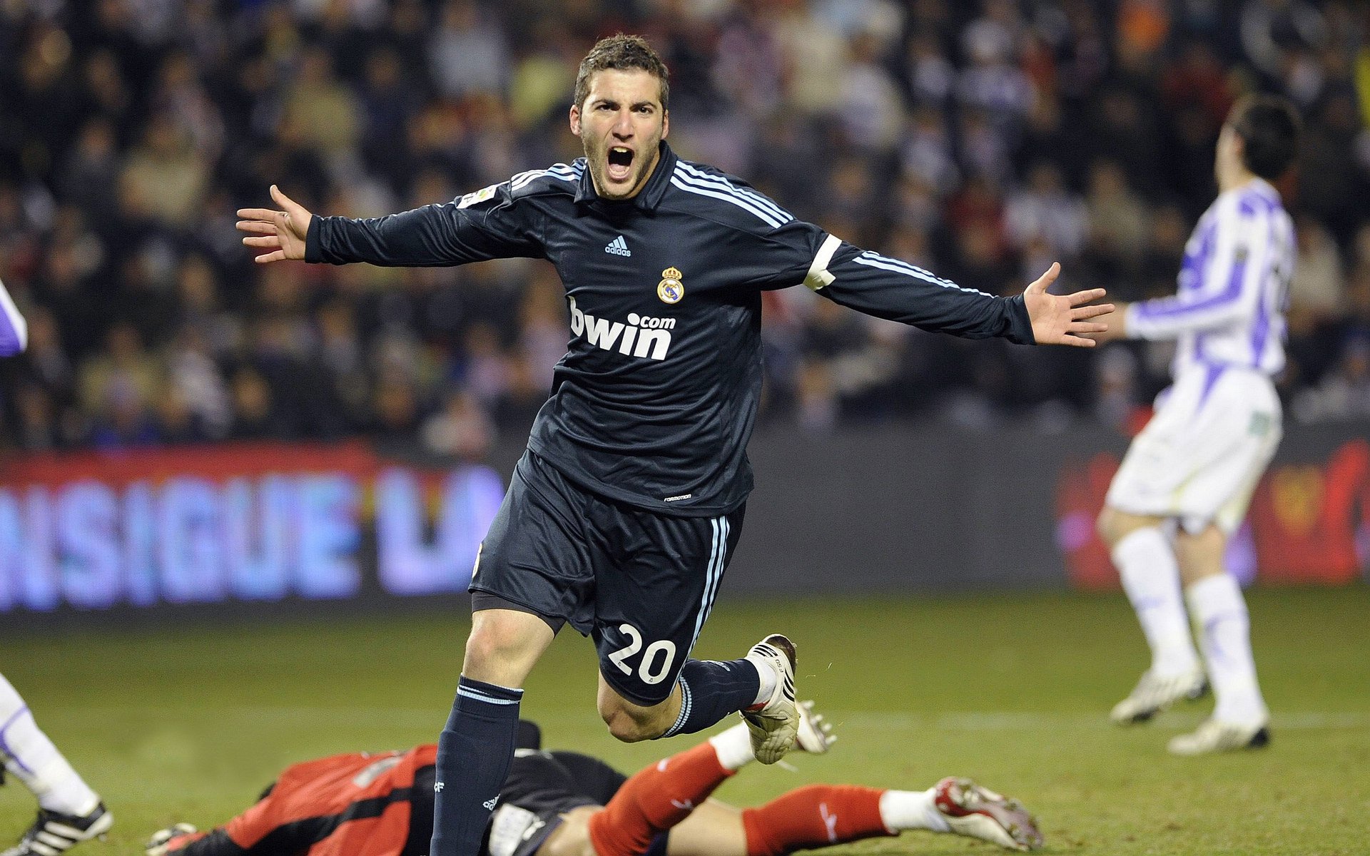 “英超战局突变:意外失利带来巨大变数”,英超战况