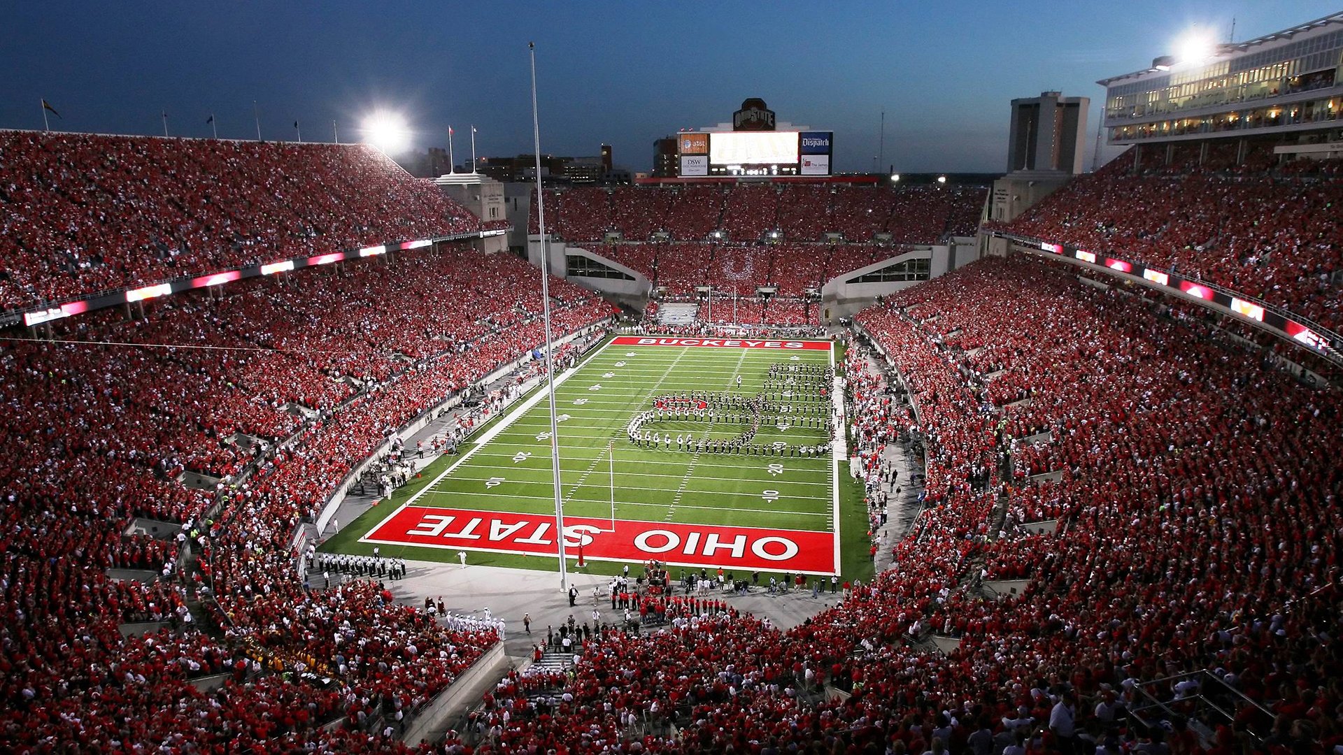 《青少年电竞培训：教育机构的新兴布局》，电竞青年训练营