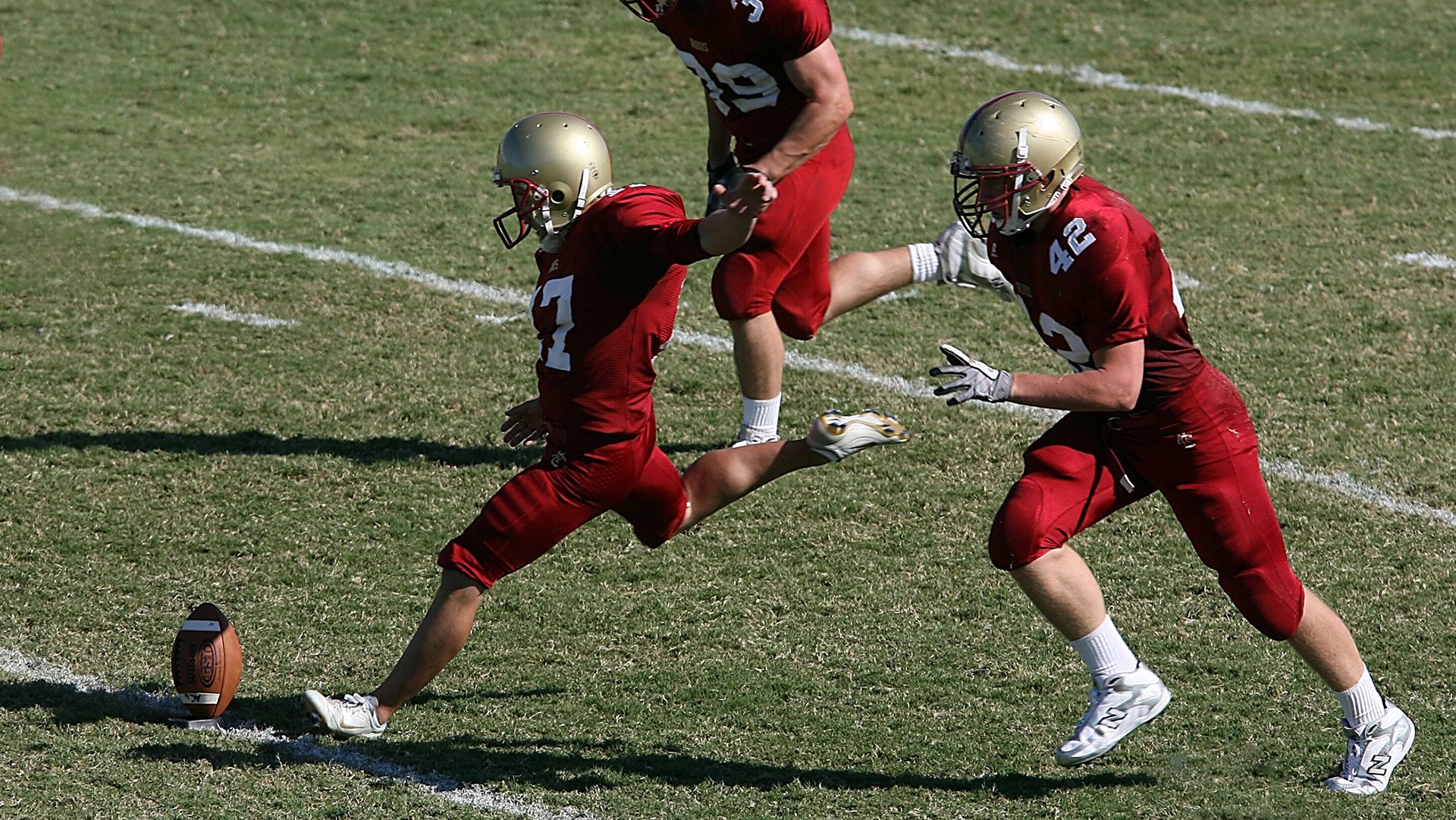 中国足球训练设备现代化升级，中国足球训练营